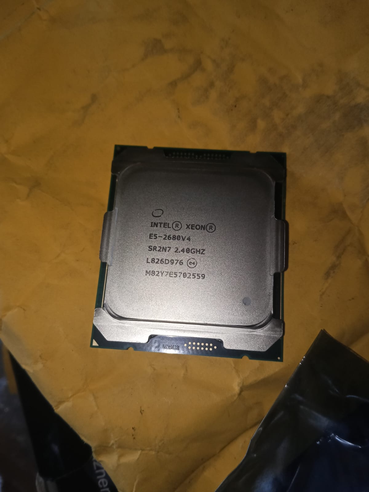 Processador Intel Xeon E5-2680 V4 14 Núcleos 3.3GHz